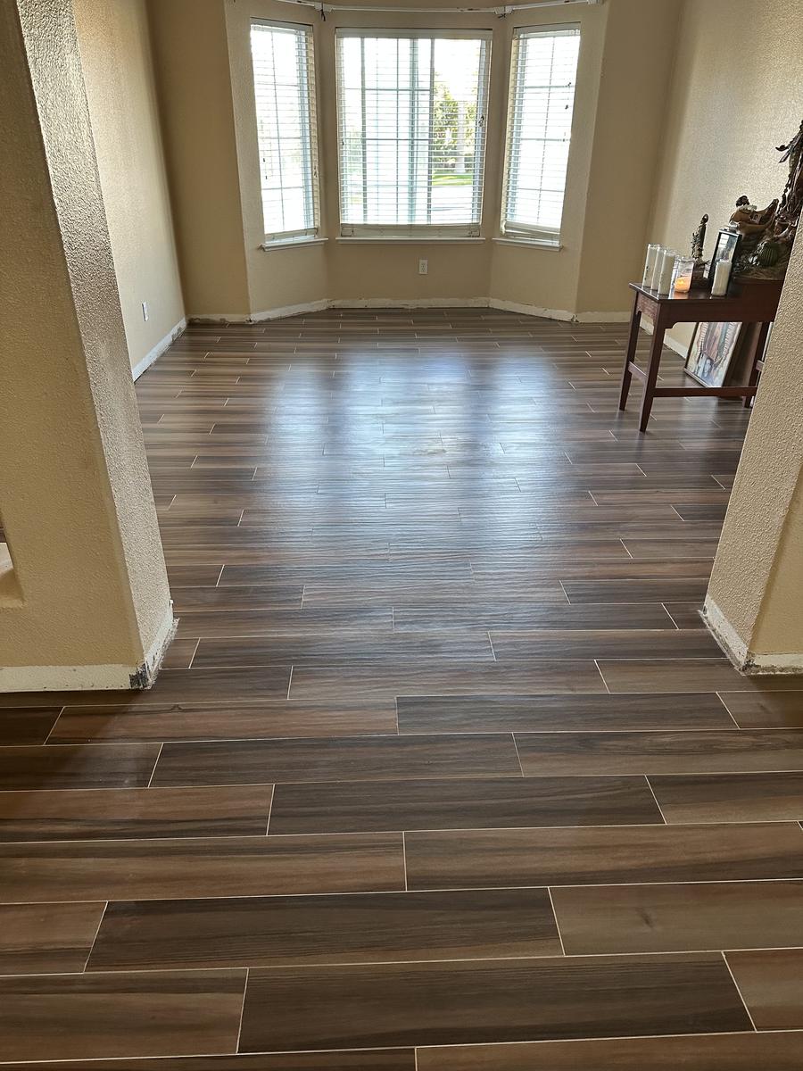 Wood-look plank tile
