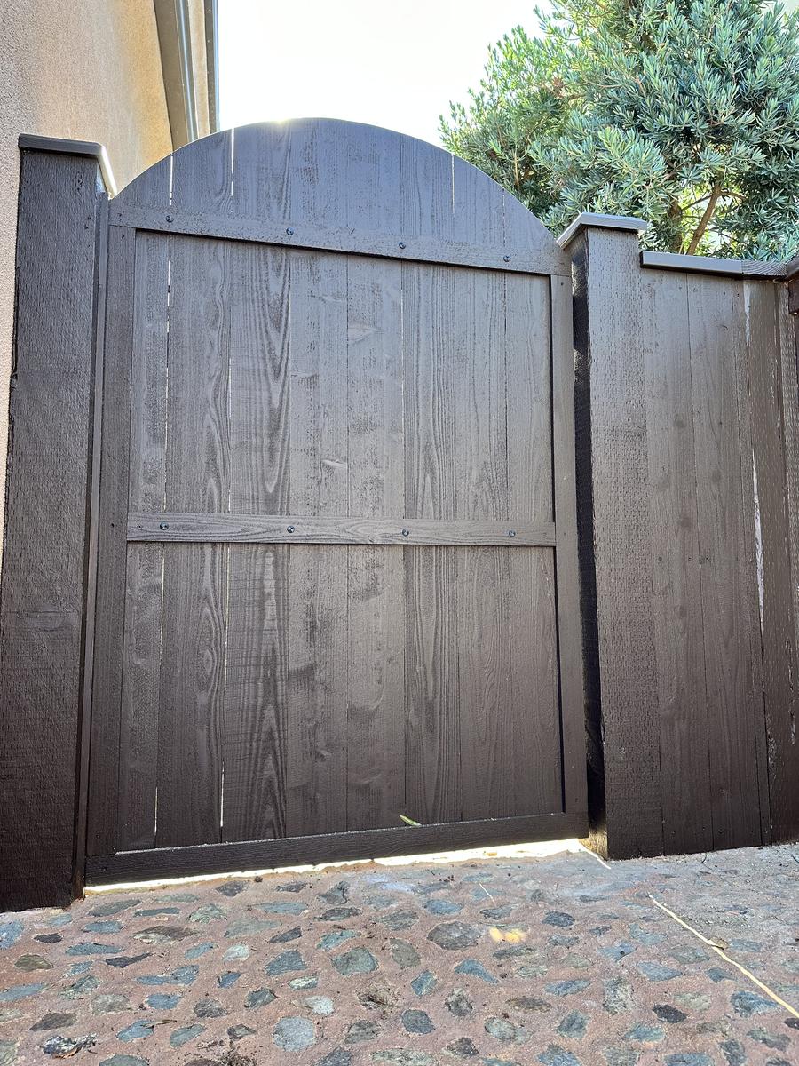 Gate detail