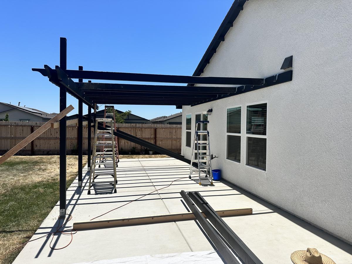 Posts and beams set